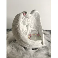 Bougeoir Ange avec bougie . 11,5 cm