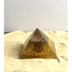 Pyramide Orgonite Citrine.