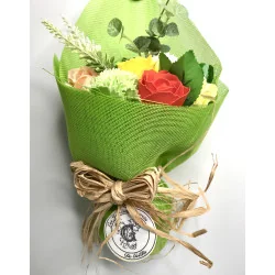 Bouquet de Fleurs de Savon Vert.