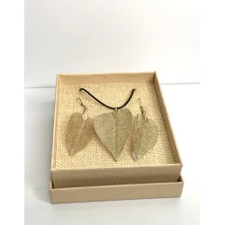 Coffret Pendentif et Boucles d’Oreilles Feuilles Or.