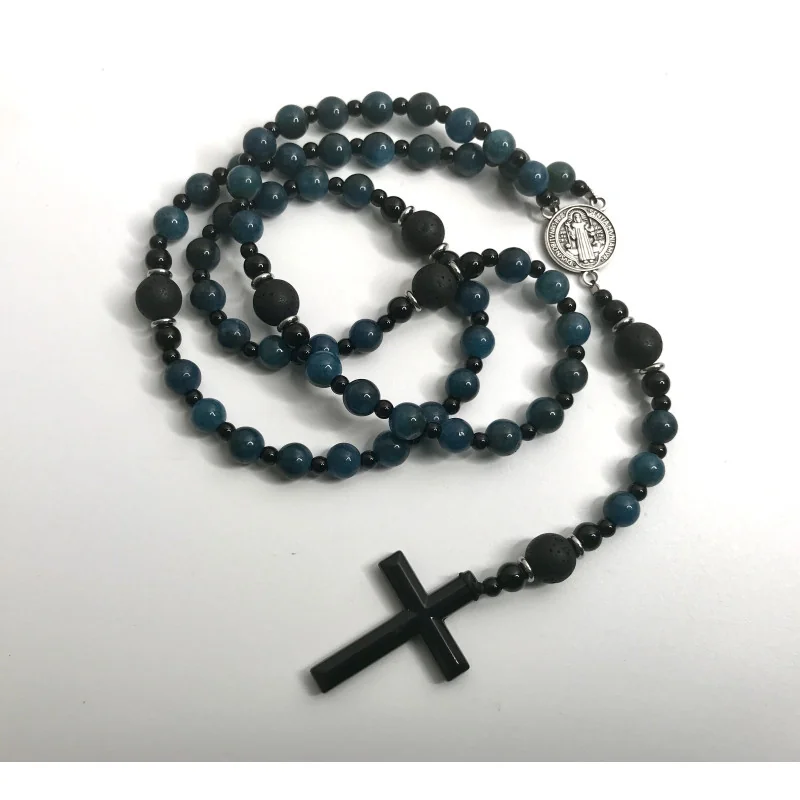 Chapelet St Benois & Lave 1cm ,Perle noire 4mm et Apatite Bleue 8 mm
