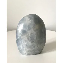 🌿 Calcite Bleue polie – Pièce unique de Madagascar.