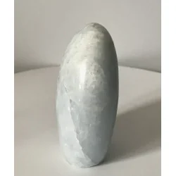 🌿 Calcite Bleue polie – Pièce unique de Madagascar.