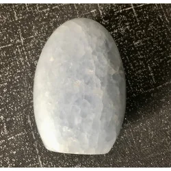 🌿 Calcite Bleue polie – Pièce unique de Madagascar.
