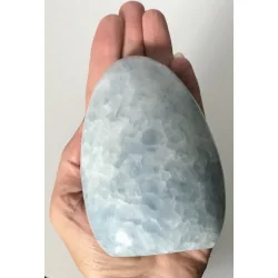 🌿 Calcite Bleue polie – Pièce unique de Madagascar.