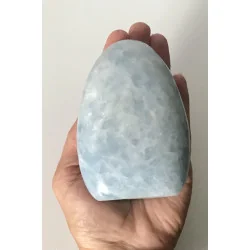 🌿 Calcite Bleue polie – Pièce unique de Madagascar.