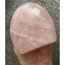🌸 Galet de Quartz Rose de Madagascar – Base plate.