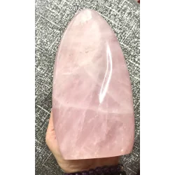 🌸 Quartz Rose poli – Madagascar.