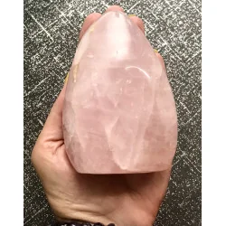 🌸 Quartz Rose poli – Madagascar.