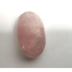 🌸 Galet Quartz Rose – Madagascar
