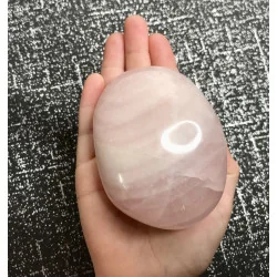 🌸 Galet Quartz Rose – Madagascar