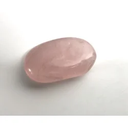 🌸 Galet Quartz Rose – Madagascar