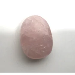 🌸 Galet Quartz Rose – Madagascar