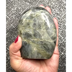 🌌 Labradorite grise – Madagascar