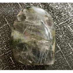 🌌 Labradorite grise – Madagascar
