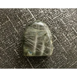 🌌 Labradorite grise – Madagascar