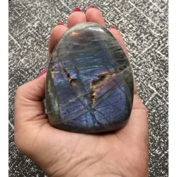 🌌 Labradorite grise – Madagascar