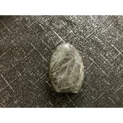 🌌 Labradorite grise – Madagascar