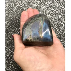 🌌 Labradorite grise – Madagascar