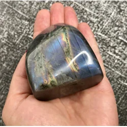 🌌 Labradorite grise – Madagascar