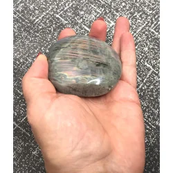 🌌 Labradorite grise – Madagascar