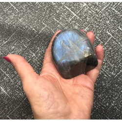 🌌 Labradorite grise – Madagascar