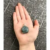 Pendentif Rose sculptée en Labradorite Bleue.
