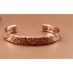 🌸 Bracelet Magnétique Floral en Cuivre – couleur Or Rose